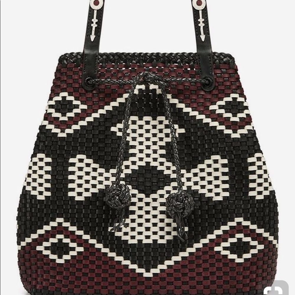 🆕Tory Burch Large leather draw string woven tote